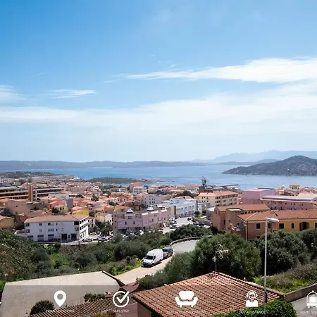 Homey Experience - Central Stay La Maddalena  Exterior photo